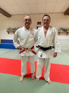 Lire la suite à propos de l’article Janvier 2026 – Bravo à notre doyen Alain Baudore qui obtient sa ceinture noire !